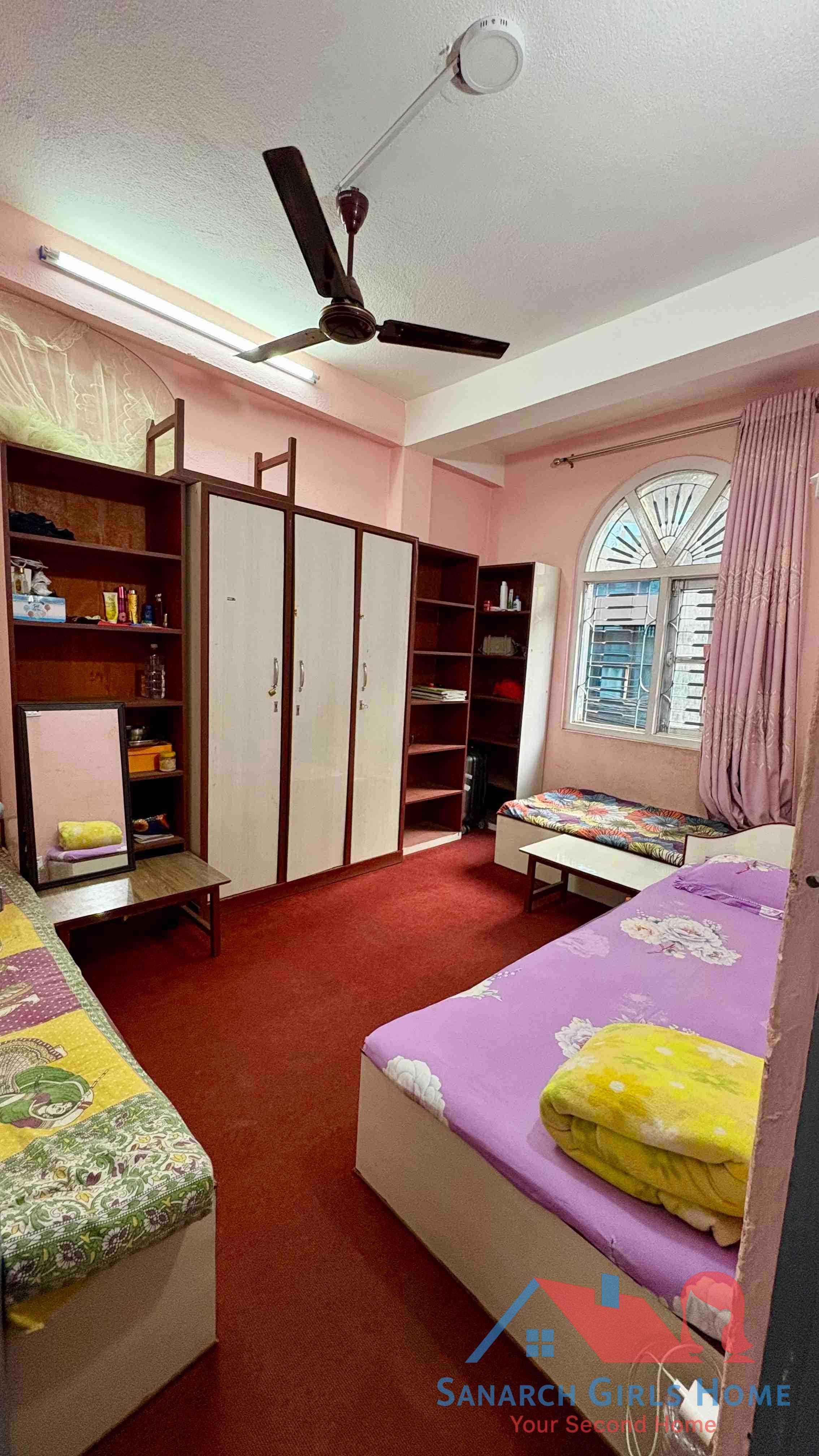 Three Seater Room image